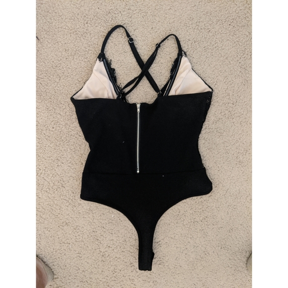 Windsor Lace Bodysuit Top - Picture 2 of 2